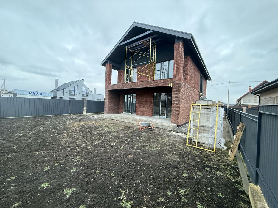 Продам новий будинок в Ірпені! Стоянка! Закрите КМ