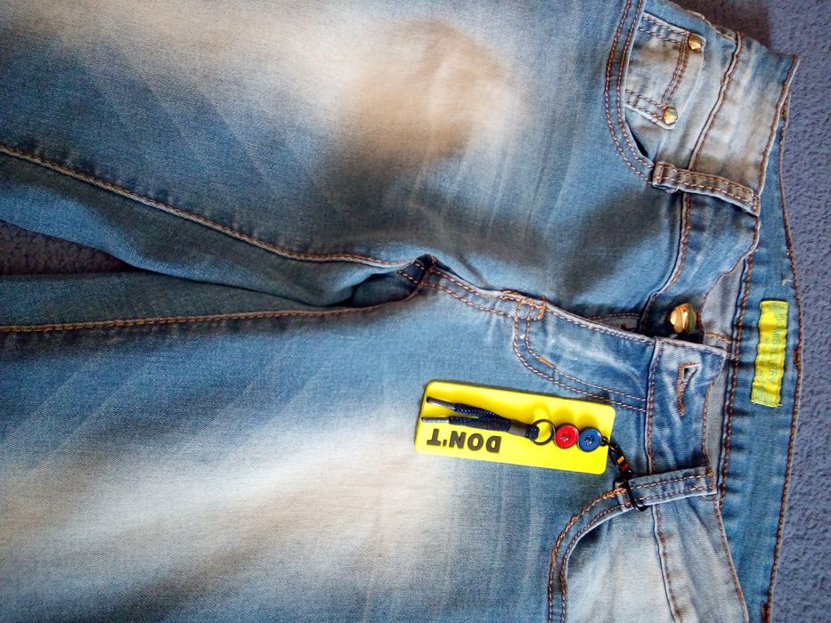Spodnie jeans roz. 27 Nowe z metką.