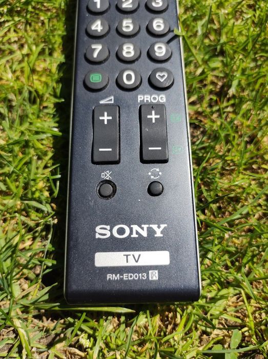 Pilot do telewizora Sony Bravia RM-ED013