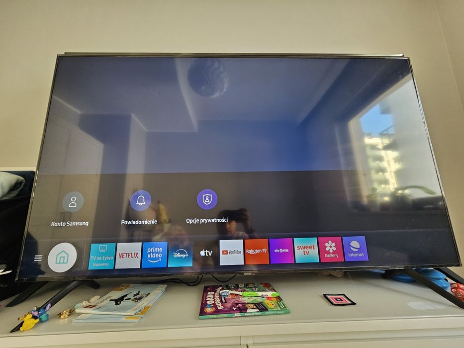 Sprzedam telewizor samsung 65" smart tv 4k