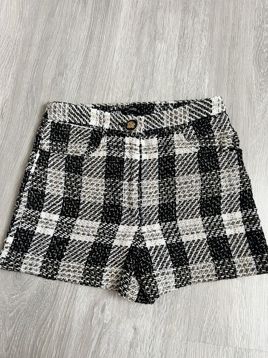Жіночі шорти Zara