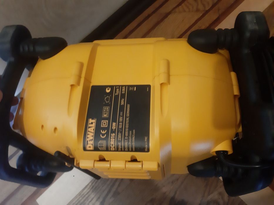 Радіо Dewalt DCRO16 -QW