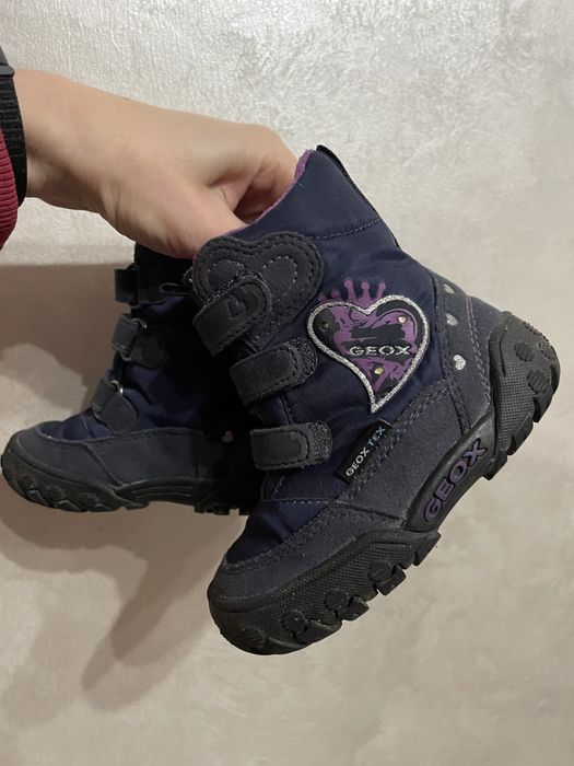 Черевики чоьотм ботинки Geox 22 розмір