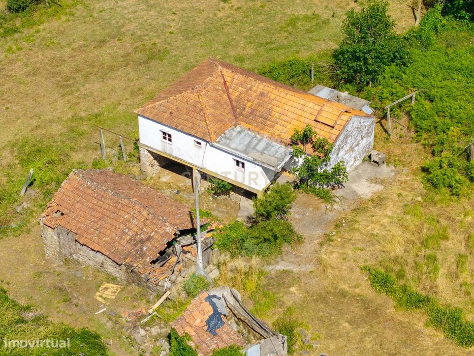 Moradia para Recuperação em Vila Boa do Bispo, Marco de Canaveses