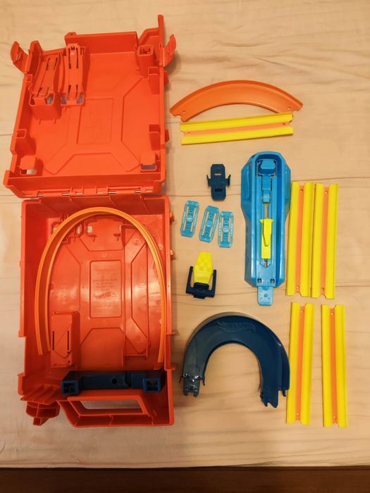 Трек хотвілс білдер турботрюки Hot wheels track builder