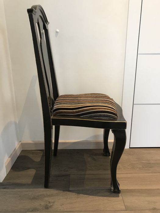 Крісло. Стілець. Антикваріат