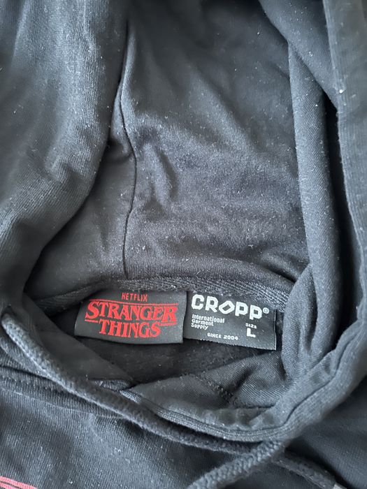 Młodzieżowe bluzy oraz spodnie