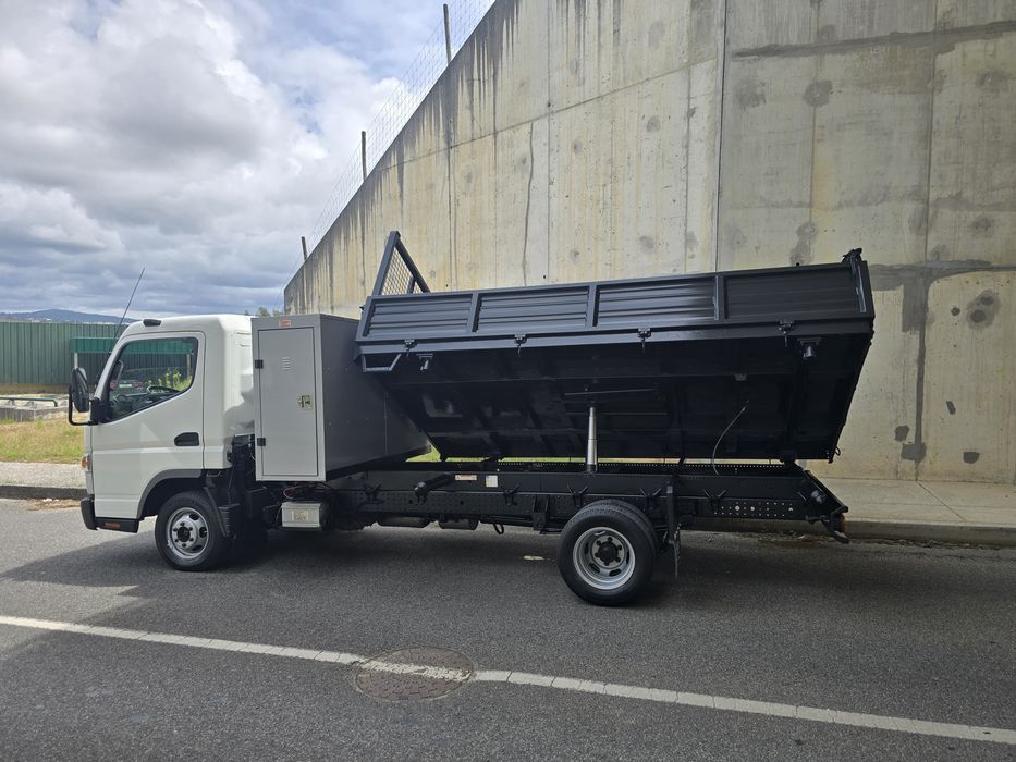 Mitsubishi Fuso 3C13 Báscula
