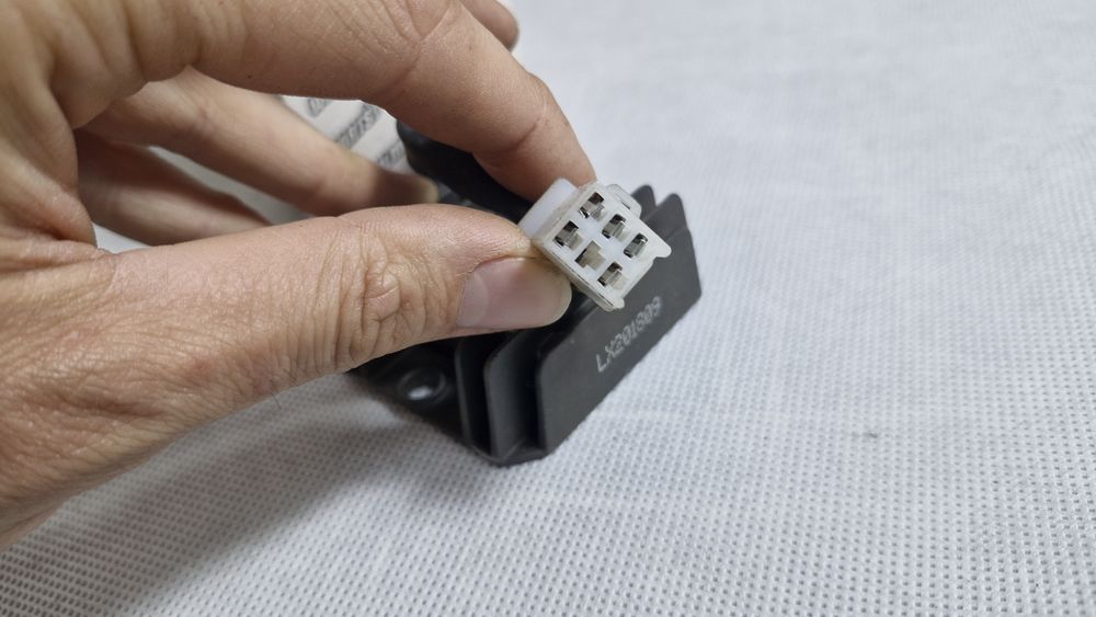 Zipp romet zetka junak barton benzer neker skuter regulator napiecia