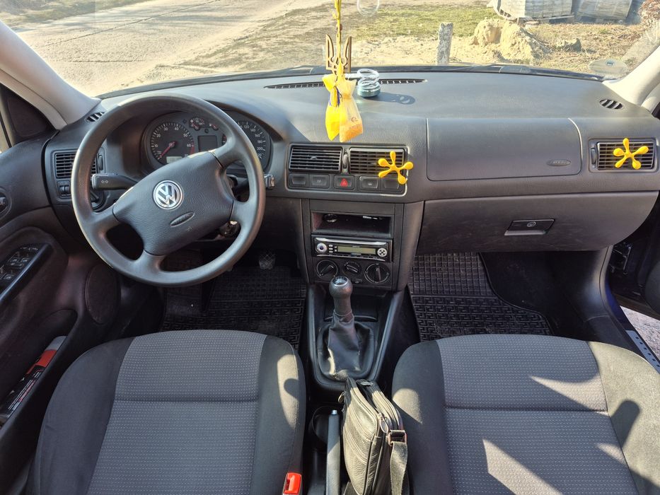 Volkswagen Golf 4