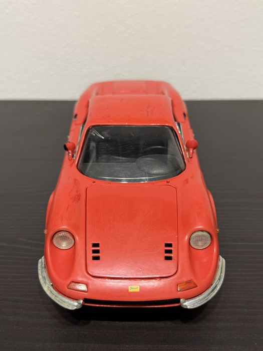 Ferrari Dino 246 GT 1/18