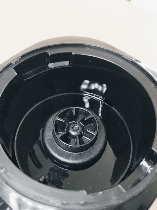 Blender kielichowy Tefal Blendforce BL42 600W z pokrywką szaker do owoców