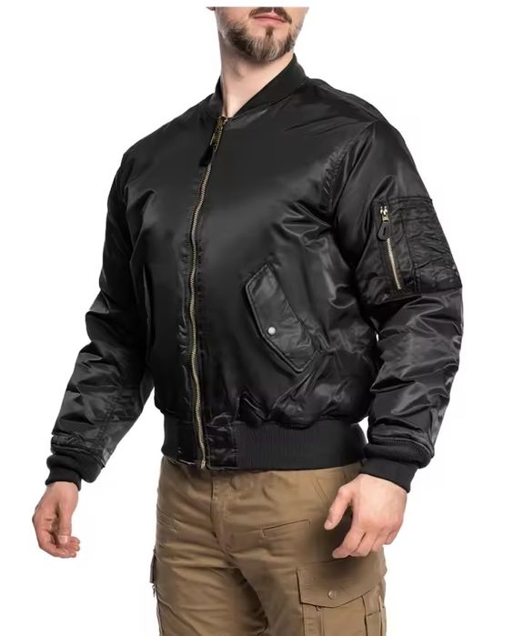 Куртка бомбер Аляска чорна та зелена.