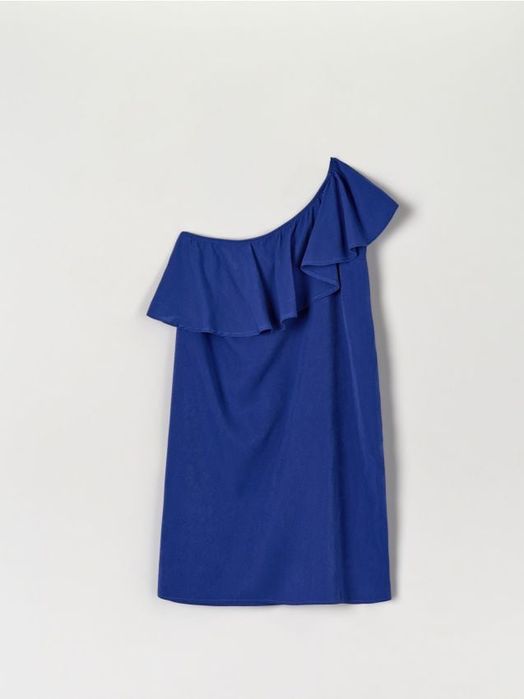 Letnia sukienka na jedno ramie.