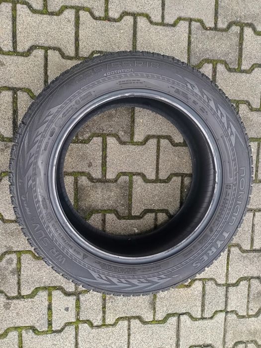 Nokian 235 55 R18 SUV komplet