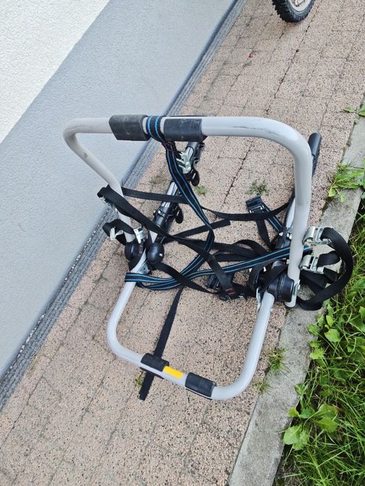 Bagażnik rowerowy na tylną klapę Peruzzo na 3 rowery (stan bardzo dobry)