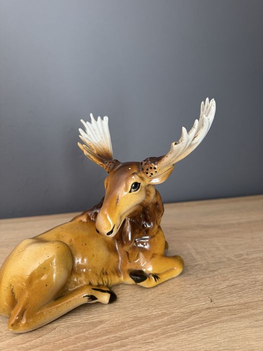 Porcelanowy Łoś