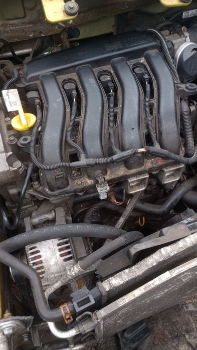 Двигун з рамою Сценік 2 1.6 16V