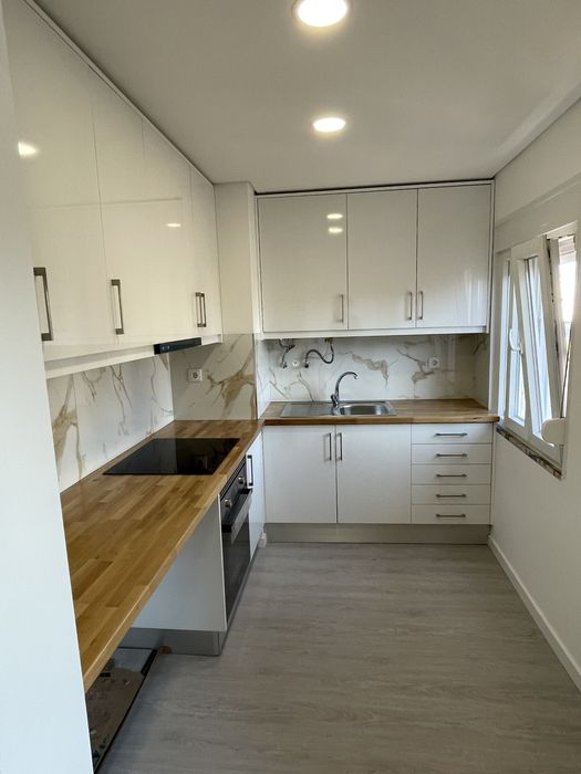Vendo apartamento T2 totalmente remodelado nos Olivais