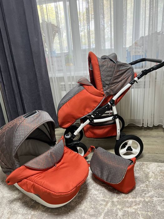 Продам коляску 2в1 Donatan onix