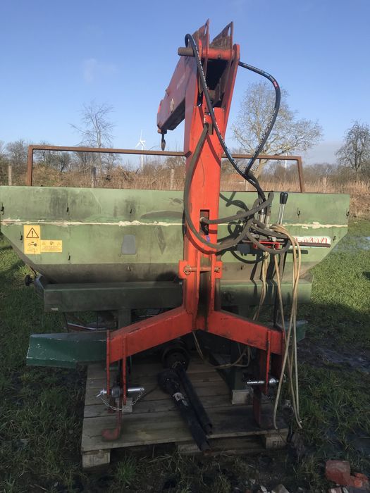 Żuraw dźwig, Rozsiewacz nawozow, uklad hydrauliczny, stan Dobry
