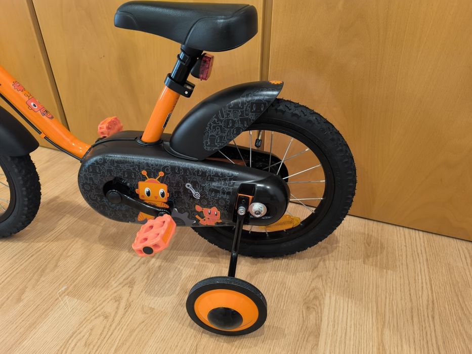 Vendo bicicleta btwin em muito bom estado, pouco uso