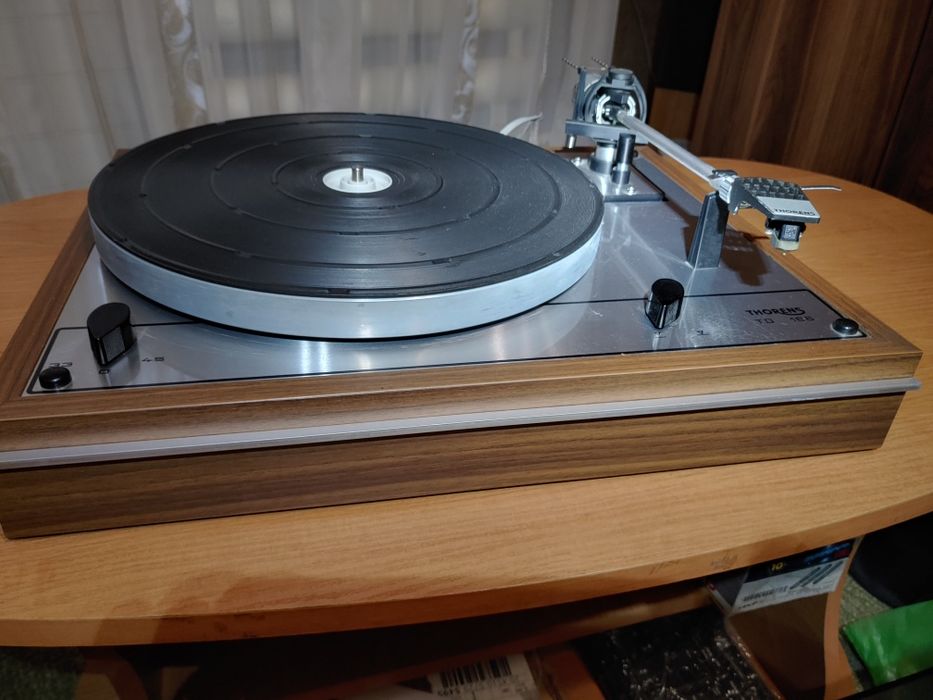 Проигровптель Torens TD-166