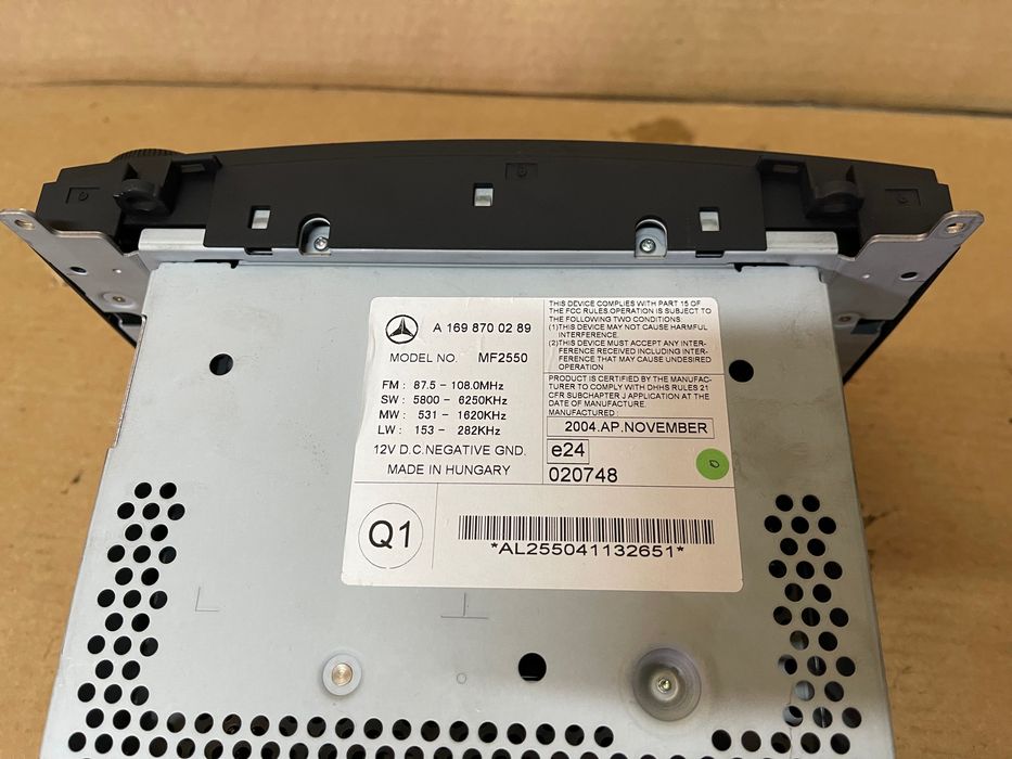 RADIO MERCEDES W169 W245 A180,A200,B180,B200 . A169.8700.289
