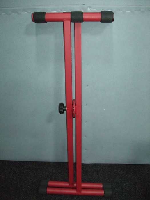 Продам клавішну стійку Nowsonic.