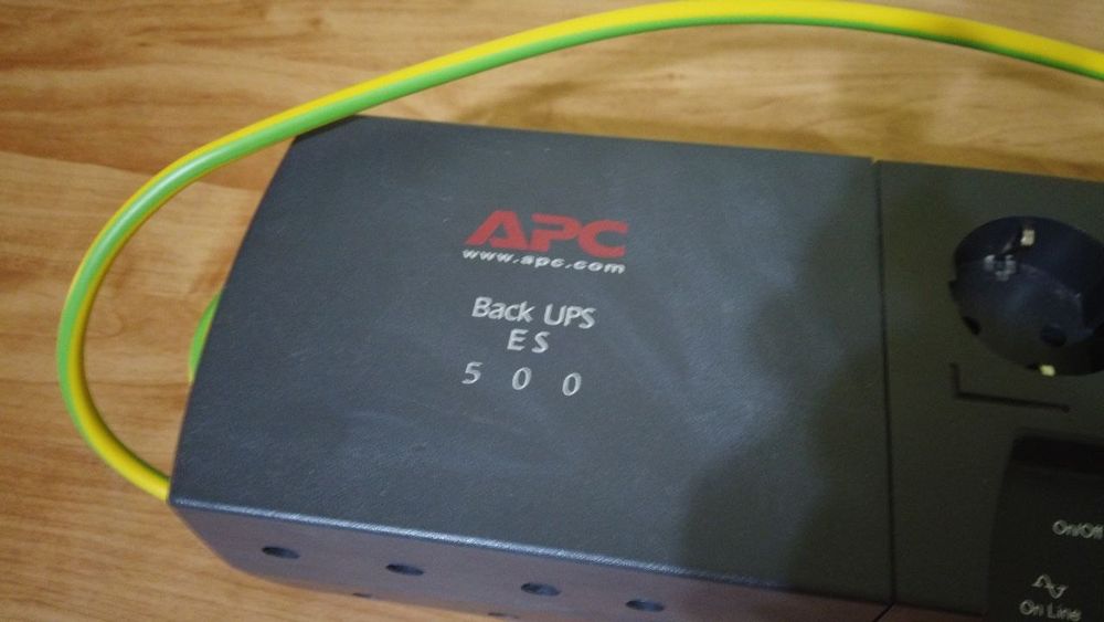 Упс Безперебійник APC 330Ват  Інвертор