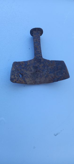 Ferramenta antiga de trabalhar na resina