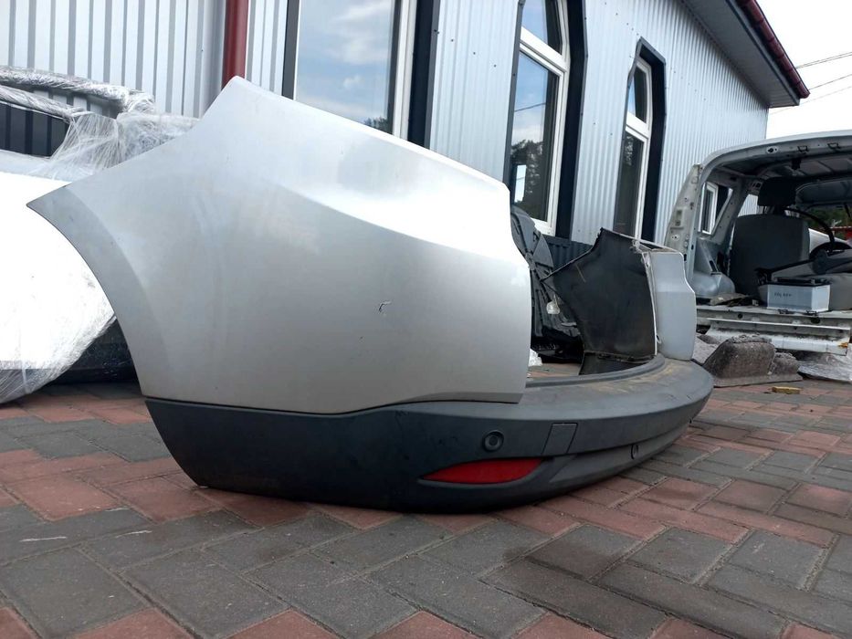 Бампер задній RENAULT MEGANE 3