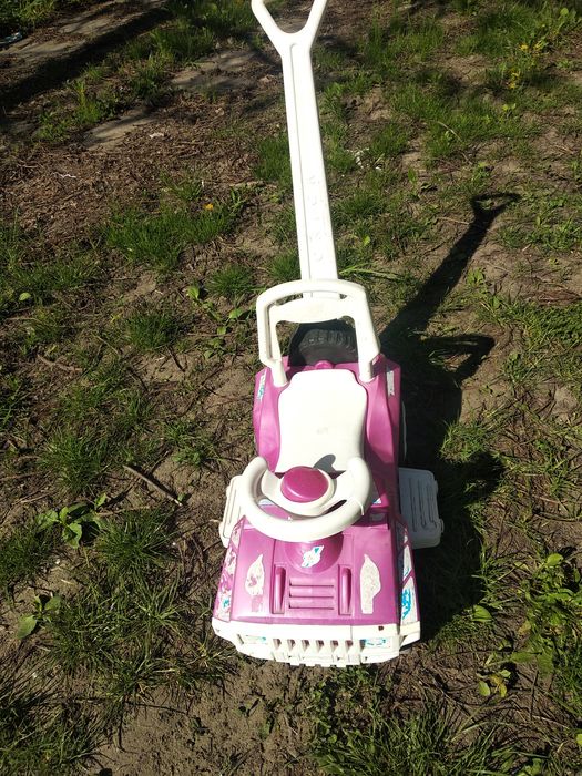 Машина с ручкой детская без спинки