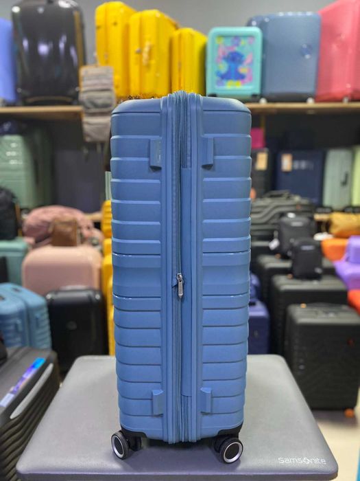 Валіза American Tourister Flytwist велика з поліпропілену