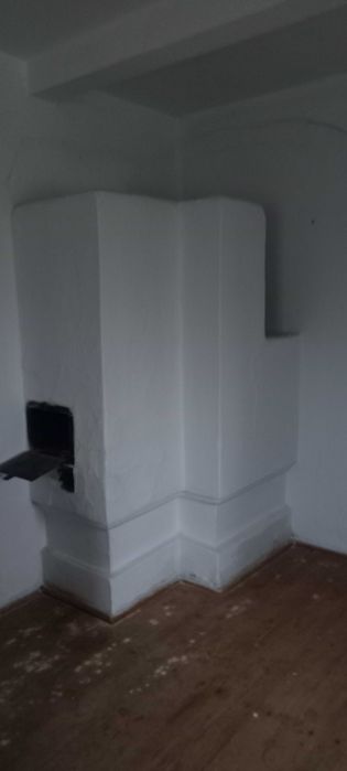 Будинок, земельна ділянка