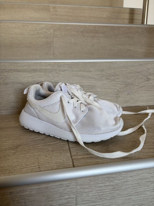Кросівки Nike roshe one