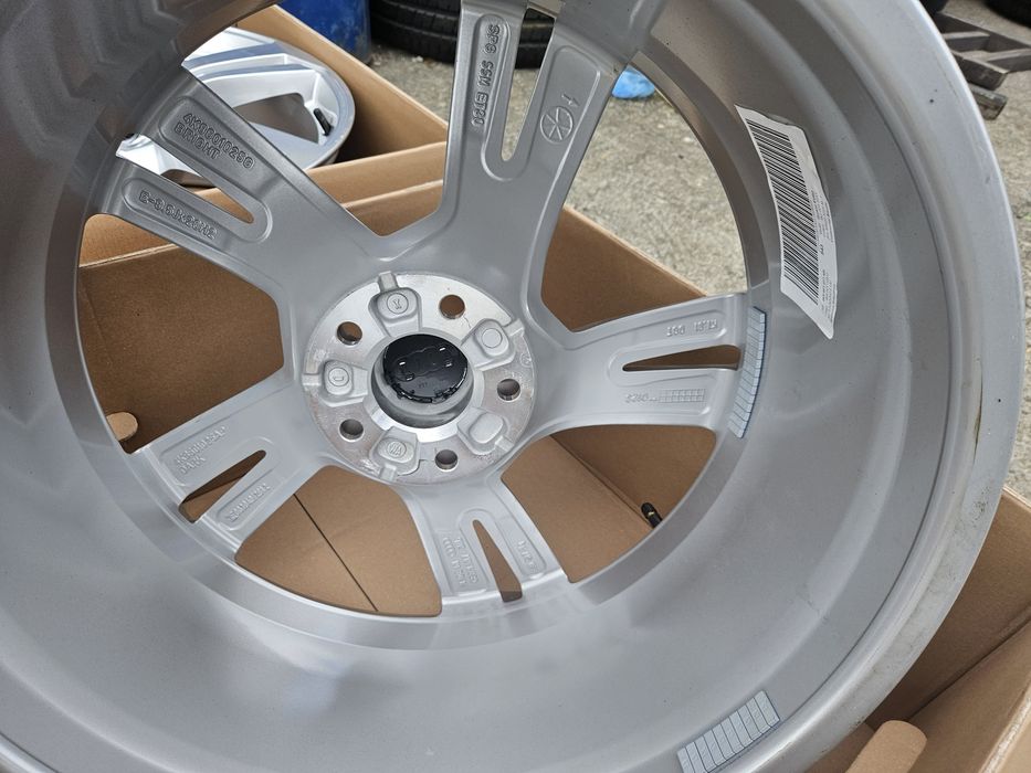 Felgi aluminiowe 5x112 8 5j et 30 20" AUDI a7 a6 q5