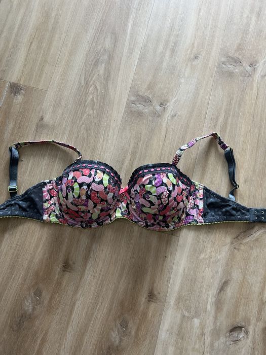 Kolorowy biustonosz 70 DD