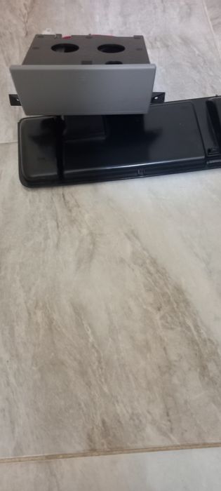 Пепельница   с  подстаканниками      на    Т 5