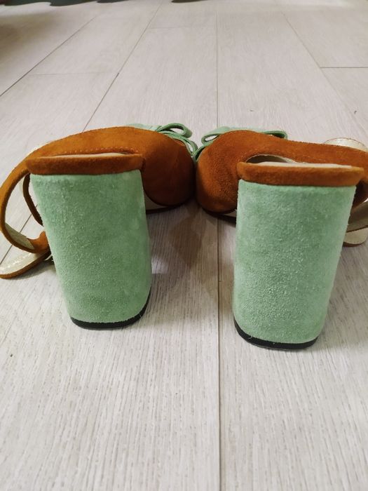 Босоніжки замшеві