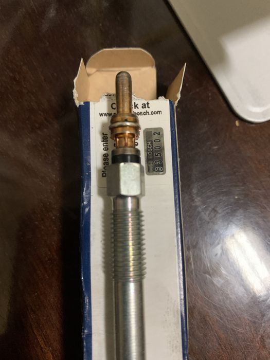 Продам свічку накалу ПЕЖО ПАРТНЕР