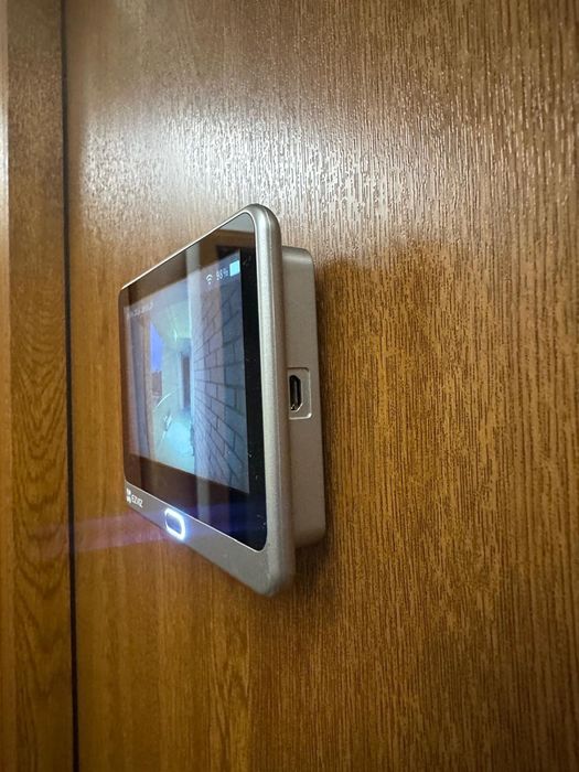 Videoporteiro digital EZVIZ DP2C como novo