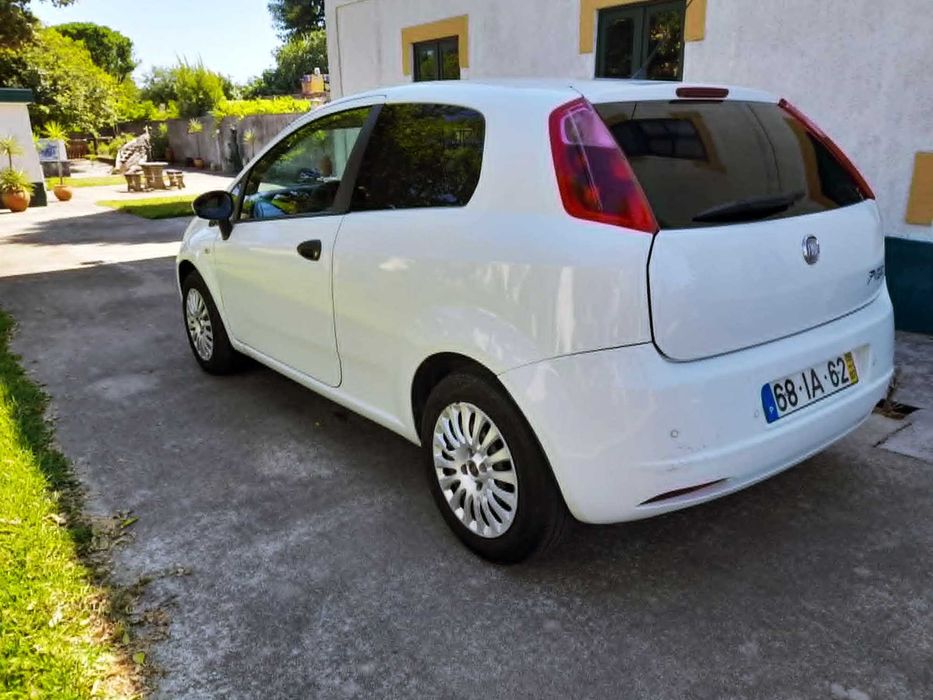 Fiat Punto 1.3Mjet A/C Nacional