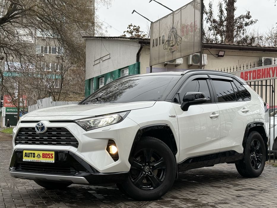Toyota Rav4 2018 год, 2.5 гибрид!!!
