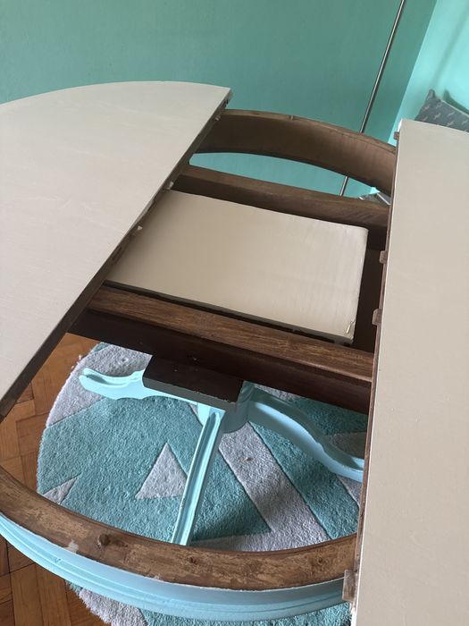 Mesa de jantar redonda/oval