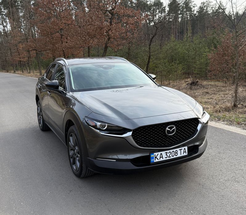Продам Mazda CX-30 в гарному стані. 2.5 атмо, повний привід, комплектація select