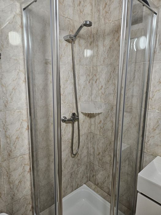 Arrenda-se quartos p/ estudantes junto ao parque nascente