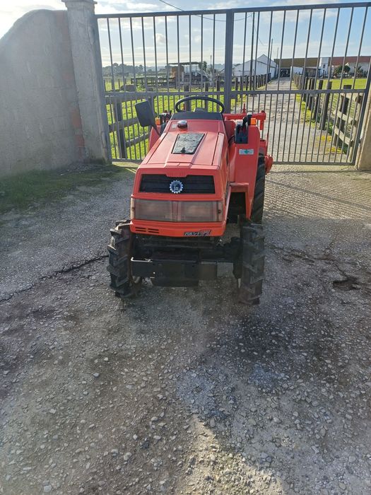 Trator mitsubishi mt15