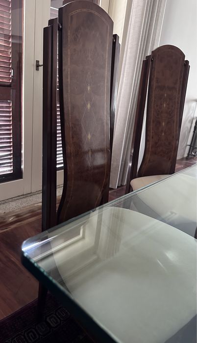 Conjunto de 6 cadeiras para mesa de jantar.