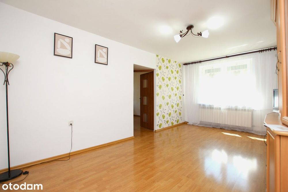 Trzy pokoje, Chemik, duży balkon.